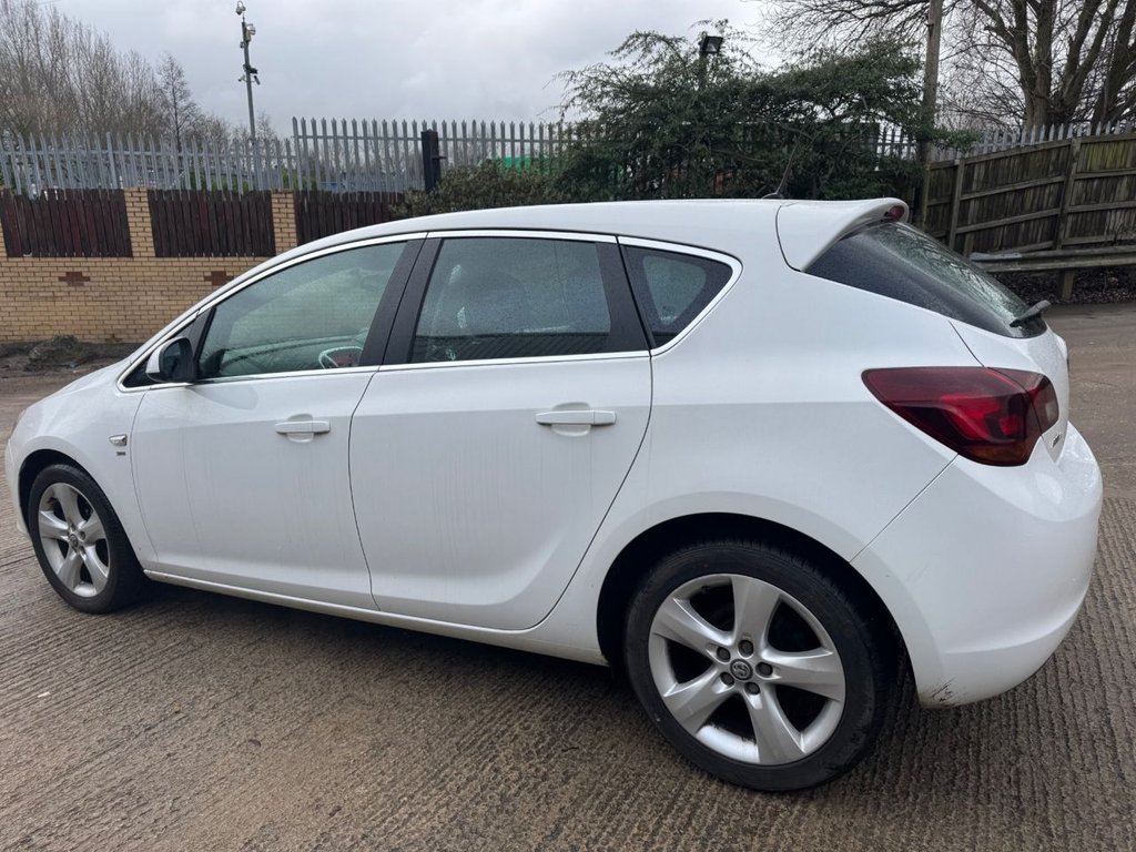 Used Vauxhall Astra 2012 for sale - 77534609: Photo 9