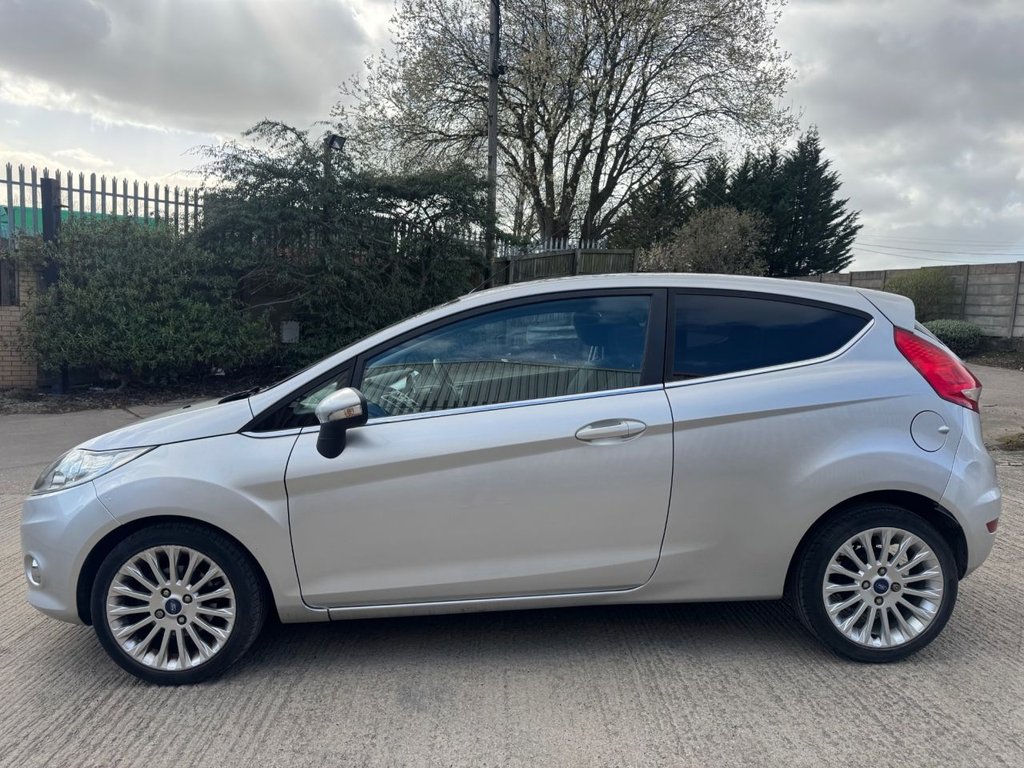 Used Ford Fiesta 2012 for sale - 78049632: Photo 2