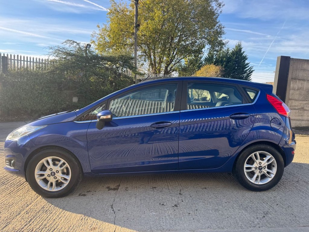 Used Ford Fiesta 2015 for sale - 76655098: Photo 2