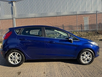 Used Ford Fiesta 2015 for sale - 76655098: Photo