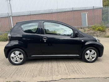 Used Toyota AYGO 2010 for sale - 75912362: Photo