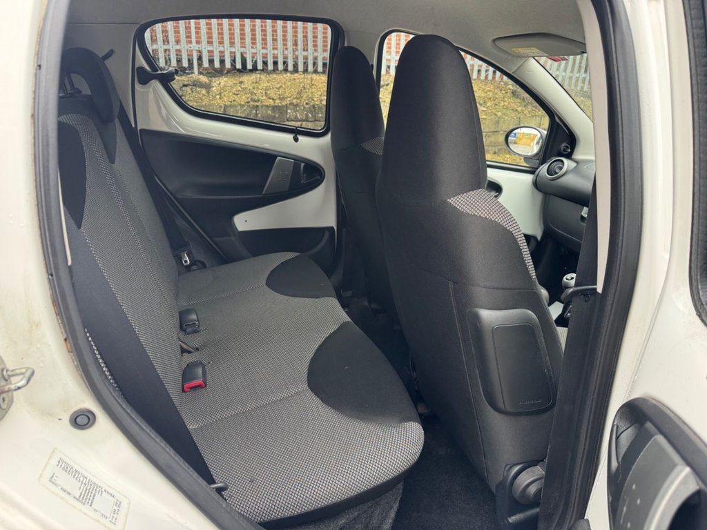 Used Toyota AYGO 2013 for sale - 77369748: Photo 11