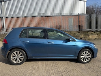 Used Volkswagen Golf 2012 for sale - 77667562: Photo