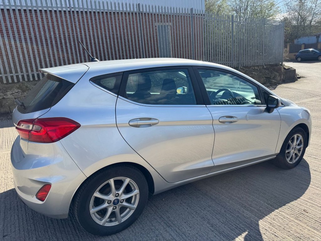 Used Ford Fiesta 2017 for sale - 78124092: Photo 10