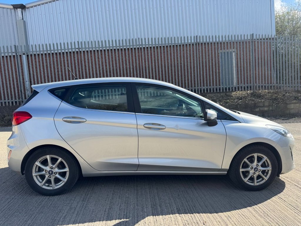 Used Ford Fiesta 2017 for sale - 78124092: Photo 4