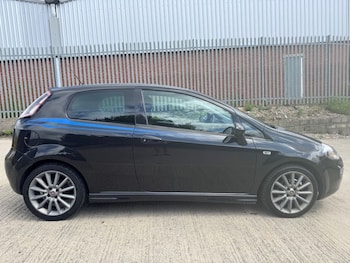 Used Fiat Punto 2014 for sale - 75488318: Photo