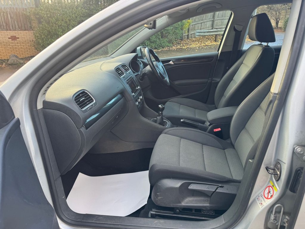 Used Volkswagen Golf 2011 for sale - 76724684: Photo 5