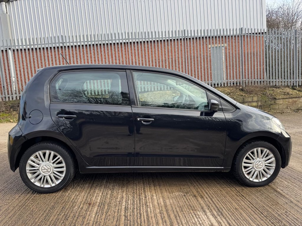 Used Volkswagen up! 2017 for sale - 77263420: Photo 2