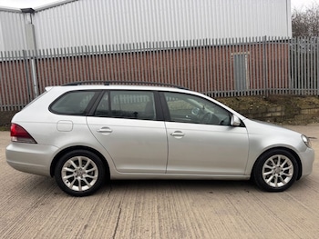 Used Volkswagen Golf 2012 for sale - 77422236: Photo