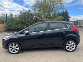 Used Ford Fiesta 2011 for sale - 78299570: Photo