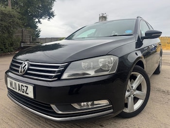 Used Volkswagen Passat 2011 for sale - 76132612: Photo
