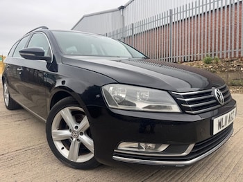 Used Volkswagen Passat 2011 for sale - 76132612: Photo