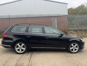 Used Volkswagen Passat 2011 for sale - 76132612: Photo
