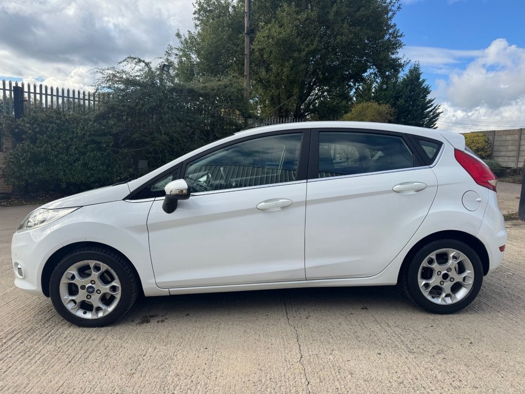 Used Ford Fiesta 2012 for sale - 76356534: Photo 2