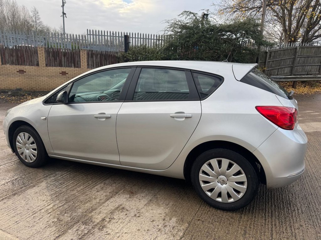 Used Vauxhall Astra 2013 for sale - 76883418: Photo 10