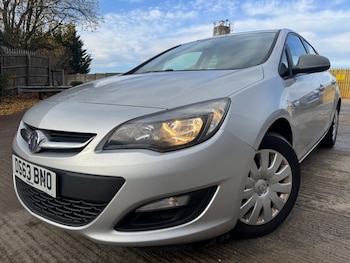 Used Vauxhall Astra 2013 for sale - 76883418: Photo