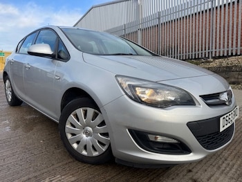Used Vauxhall Astra 2013 for sale - 76883418: Photo