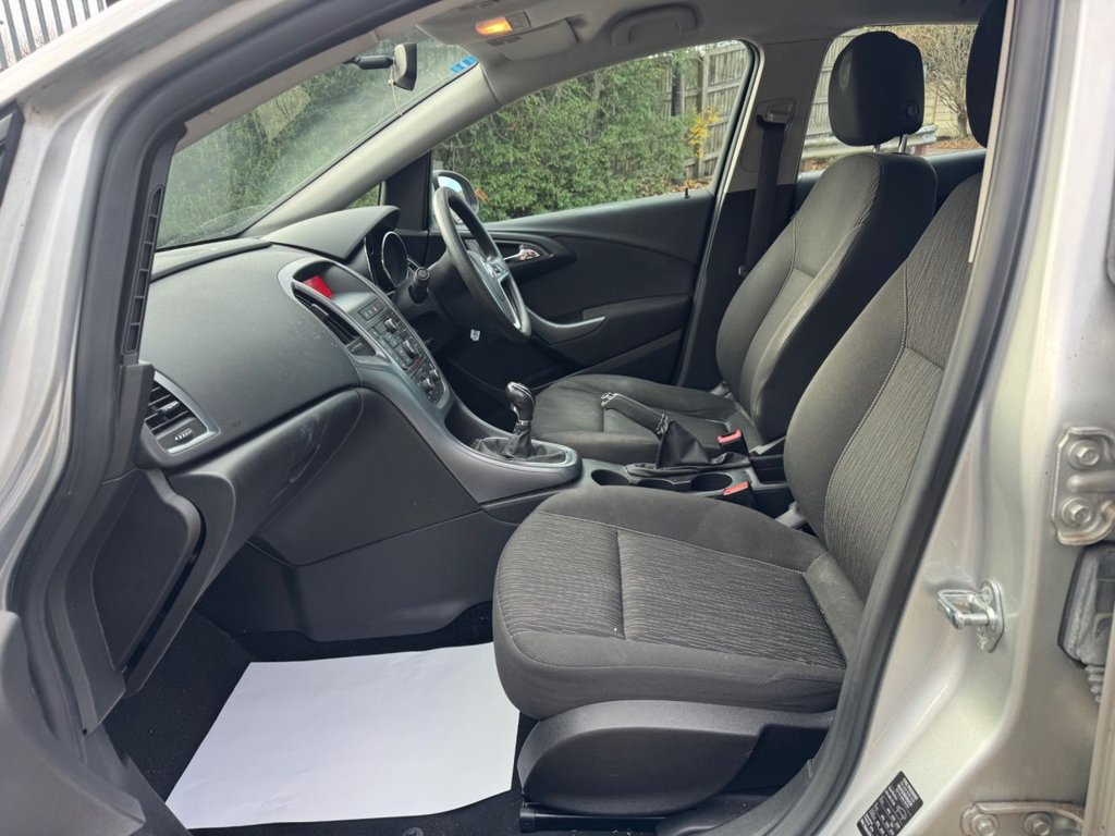 Used Vauxhall Astra 2013 for sale - 76883418: Photo 5