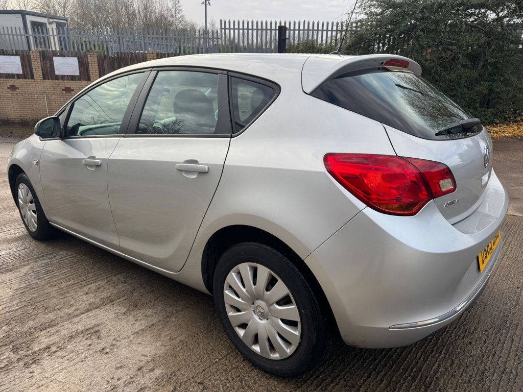 Used Vauxhall Astra 2013 for sale - 76883418: Photo 6