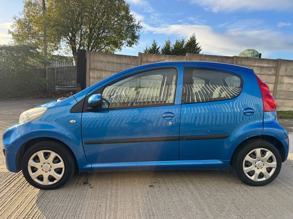Used Peugeot 107 2011 for sale - 76632419: Photo 9
