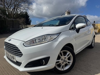 Used Ford Fiesta 2015 for sale - 77835785: Photo