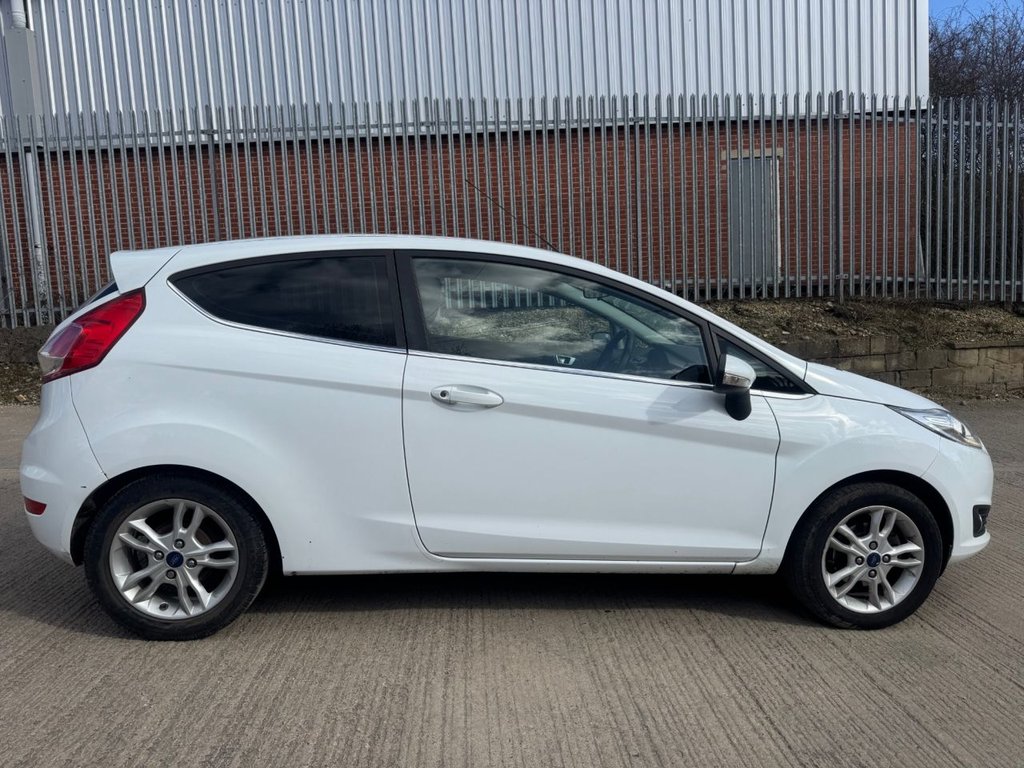 Used Ford Fiesta 2015 for sale - 77835785: Photo 4