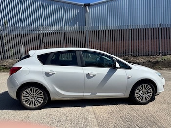 Used Vauxhall Astra 2012 for sale - 78364073: Photo