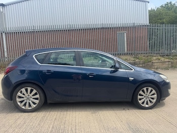 Used Vauxhall Astra 2011 for sale - 79090033: Photo