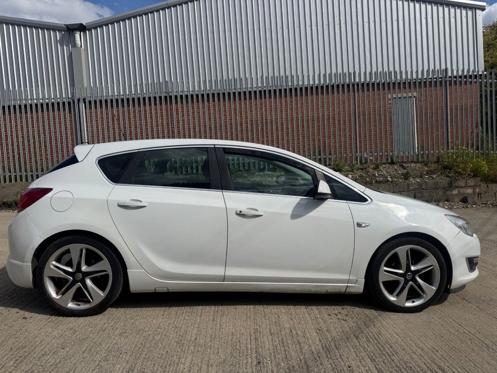 Used Vauxhall Astra 2013 for sale - 76481546: Photo 4