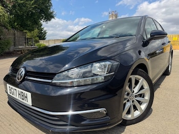 Used Volkswagen Golf 2017 for sale - 79358785: Photo