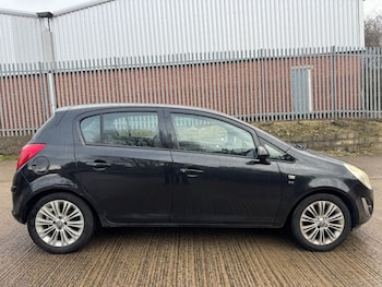 Used Vauxhall Corsa 2012 for sale - 77680625: Photo