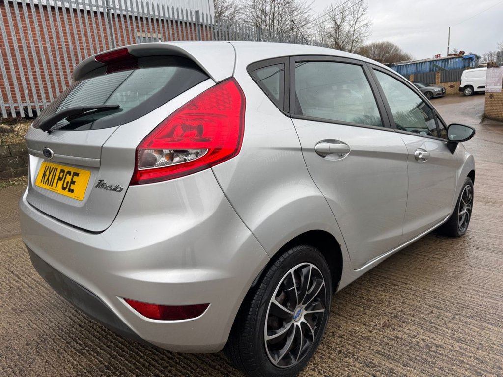 Used Ford Fiesta 2011 for sale - 77200132: Photo 14