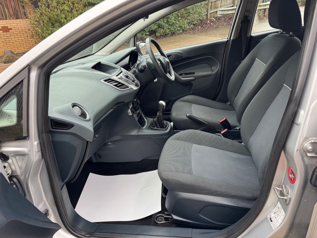 Used Ford Fiesta 2011 for sale - 77200132: Photo 5