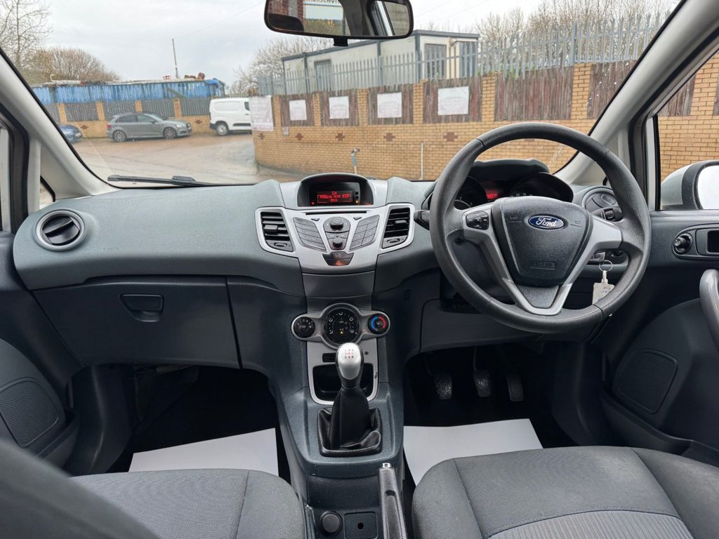 Used Ford Fiesta 2011 for sale - 77200132: Photo 7