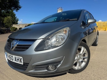 Vauxhall - Corsa