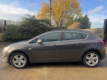 Used Vauxhall Astra 2015 for sale - 76841462: Photo