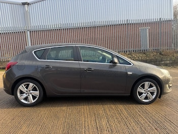 Used Vauxhall Astra 2015 for sale - 76841462: Photo