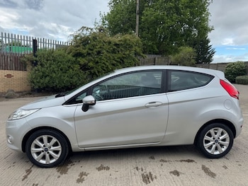 Used Ford Fiesta 2010 for sale - 78658370: Photo