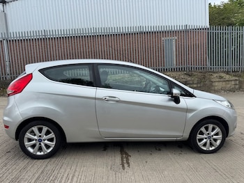 Used Ford Fiesta 2010 for sale - 78658370: Photo