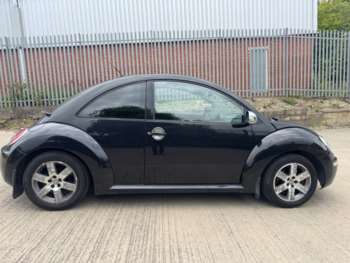Used Volkswagen Beetle 2011 for sale - 74904106: Photo