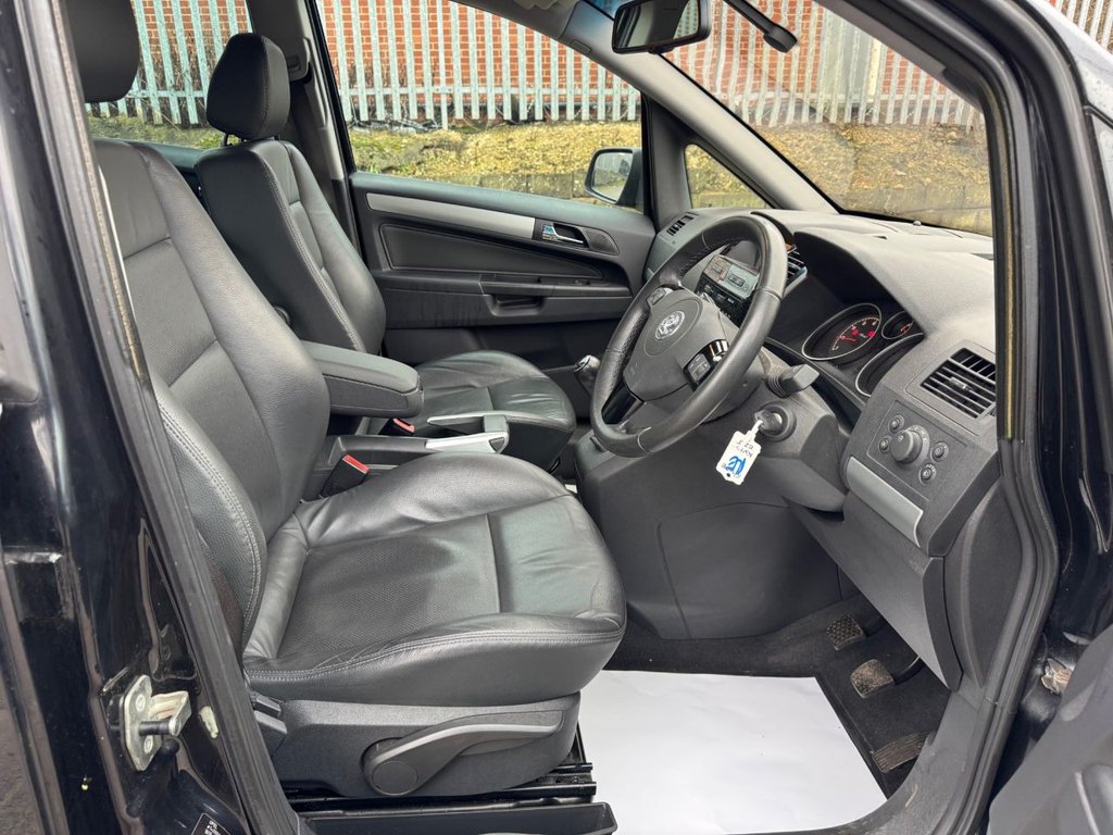 Used Vauxhall Zafira 2010 for sale - 77408538: Photo 11