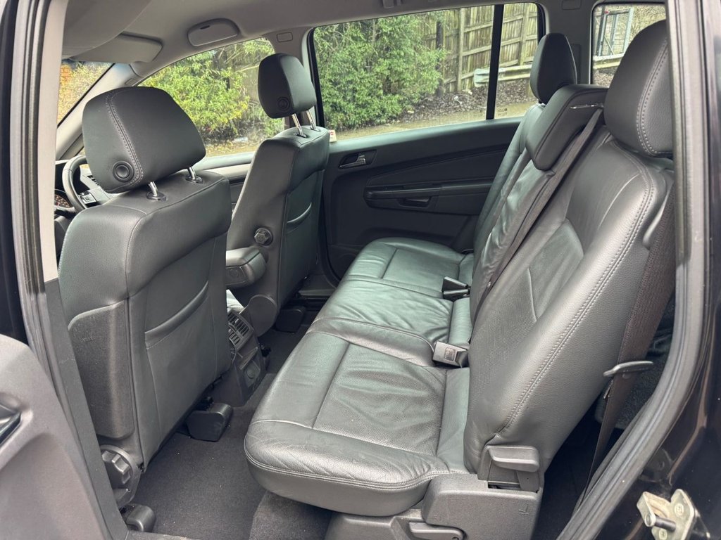 Used Vauxhall Zafira 2010 for sale - 77408538: Photo 17