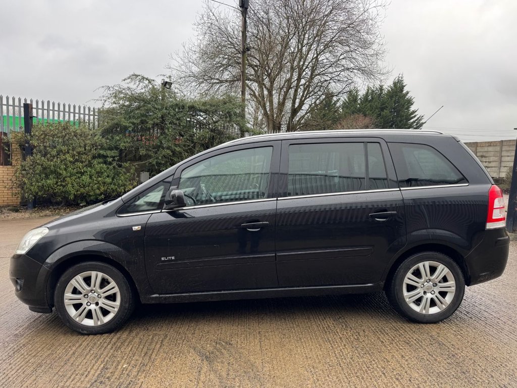 Used Vauxhall Zafira 2010 for sale - 77408538: Photo 2