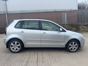 Used Volkswagen Polo 2009 for sale - 77263411: Photo