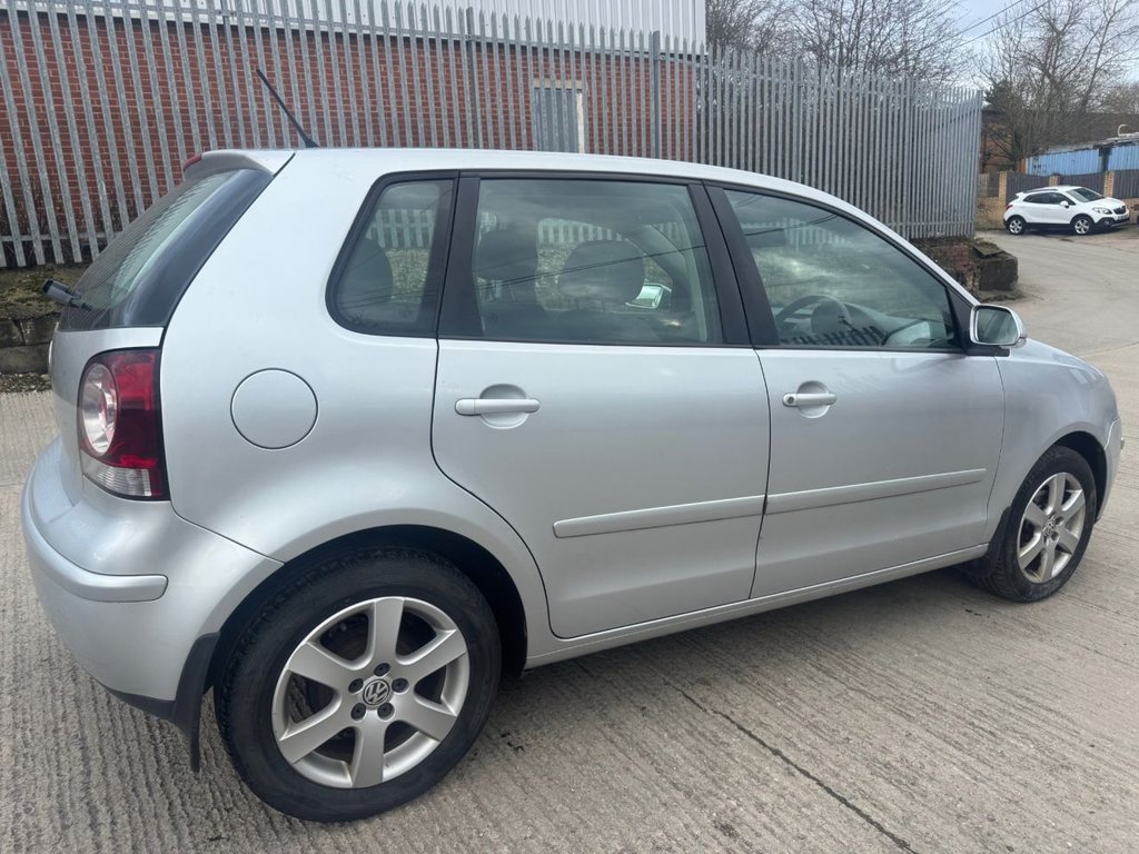 Used Volkswagen Polo 2009 for sale - 77263411: Photo 8