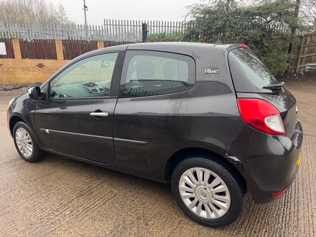 Used Renault Clio 2010 for sale - 77437334: Photo 12