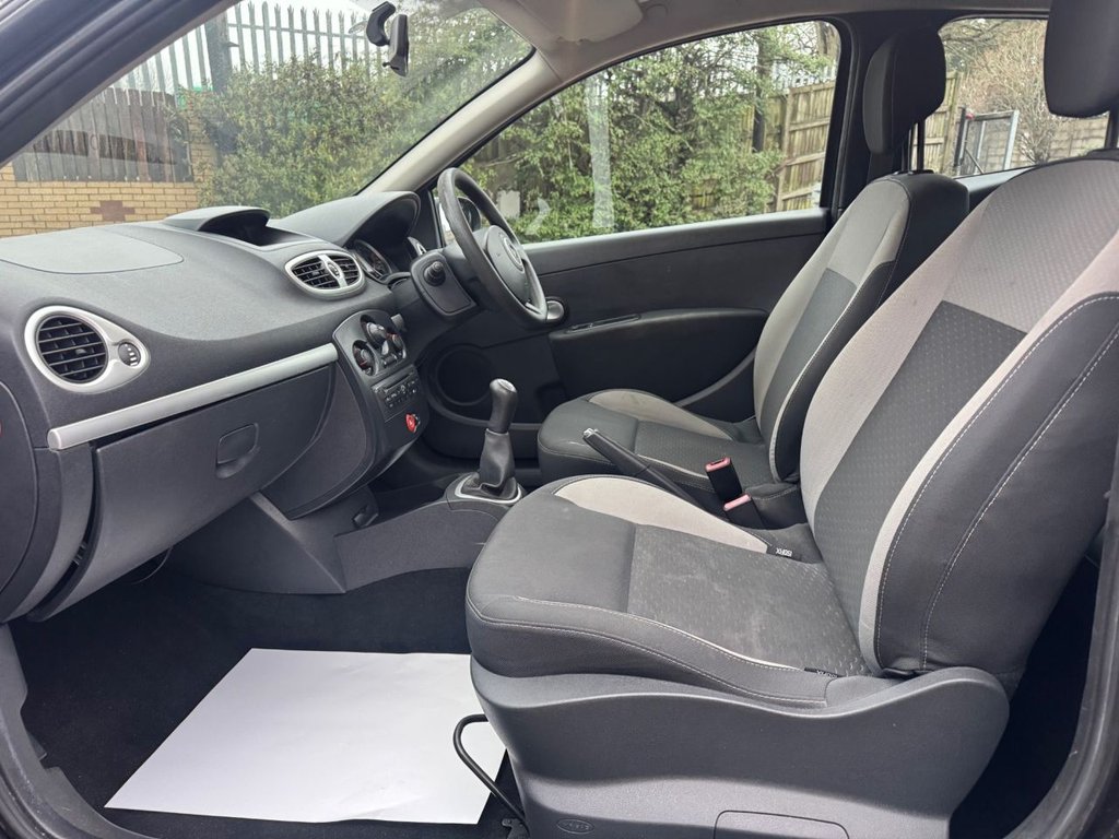 Used Renault Clio 2010 for sale - 77437334: Photo 5