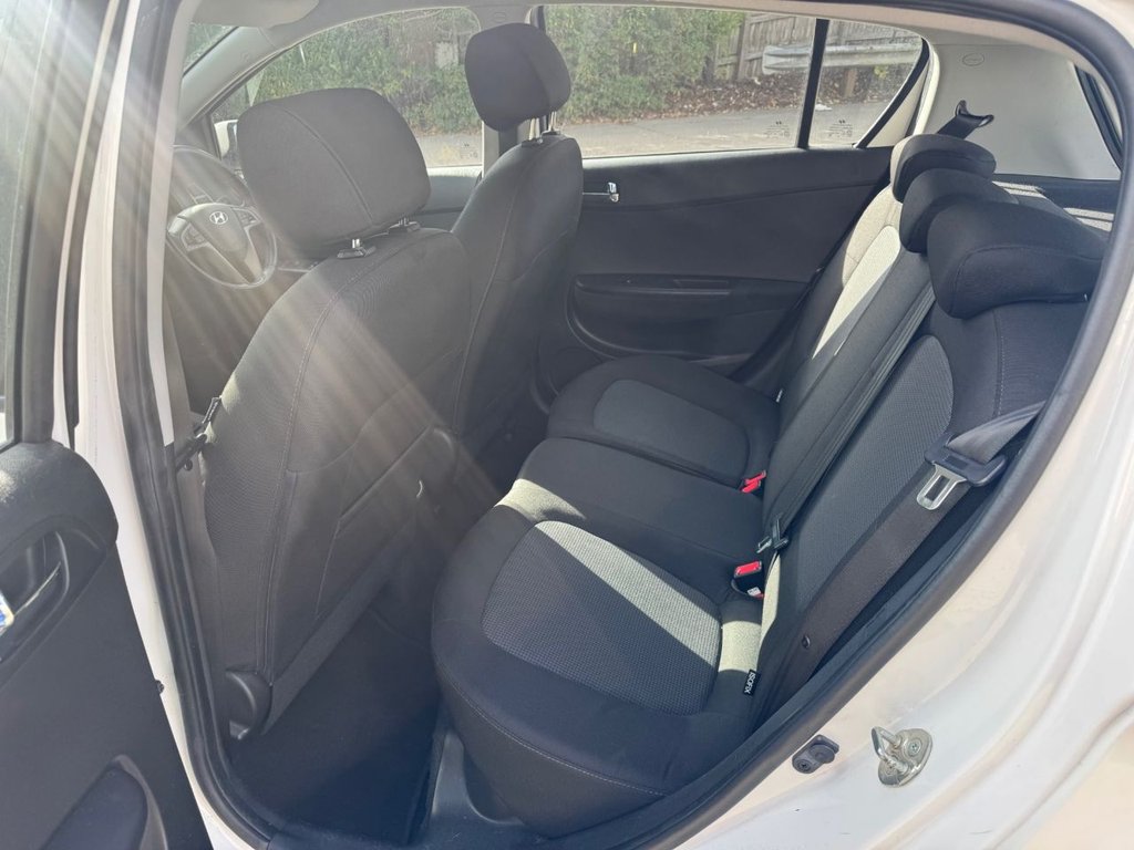 Used Hyundai i20 2014 for sale - 76367680: Photo 13
