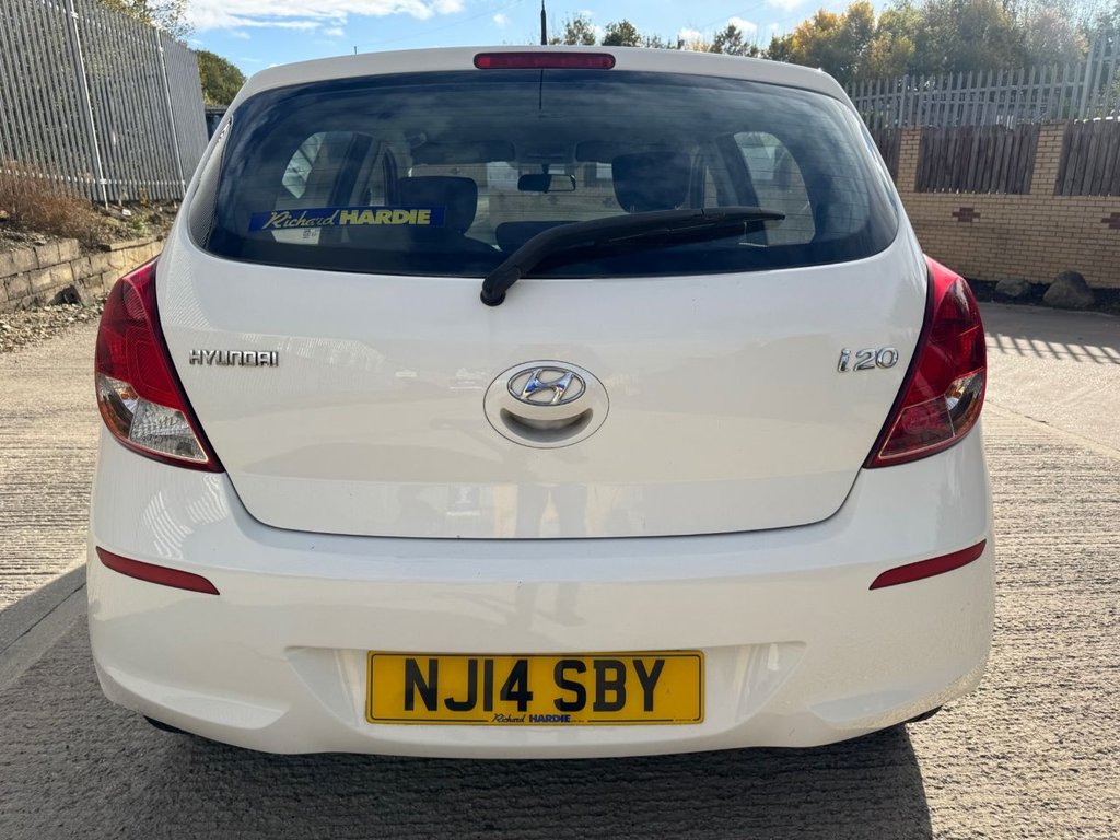 Used Hyundai i20 2014 for sale - 76367680: Photo 8