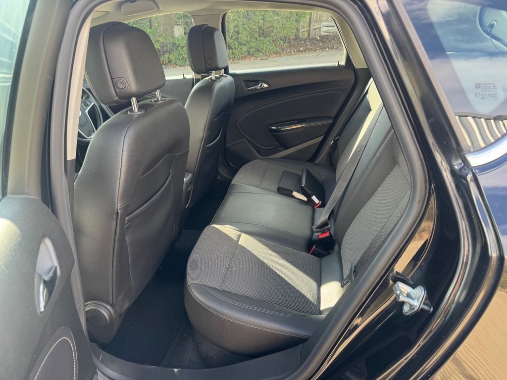 Used Vauxhall Astra 2010 for sale - 76595988: Photo 11